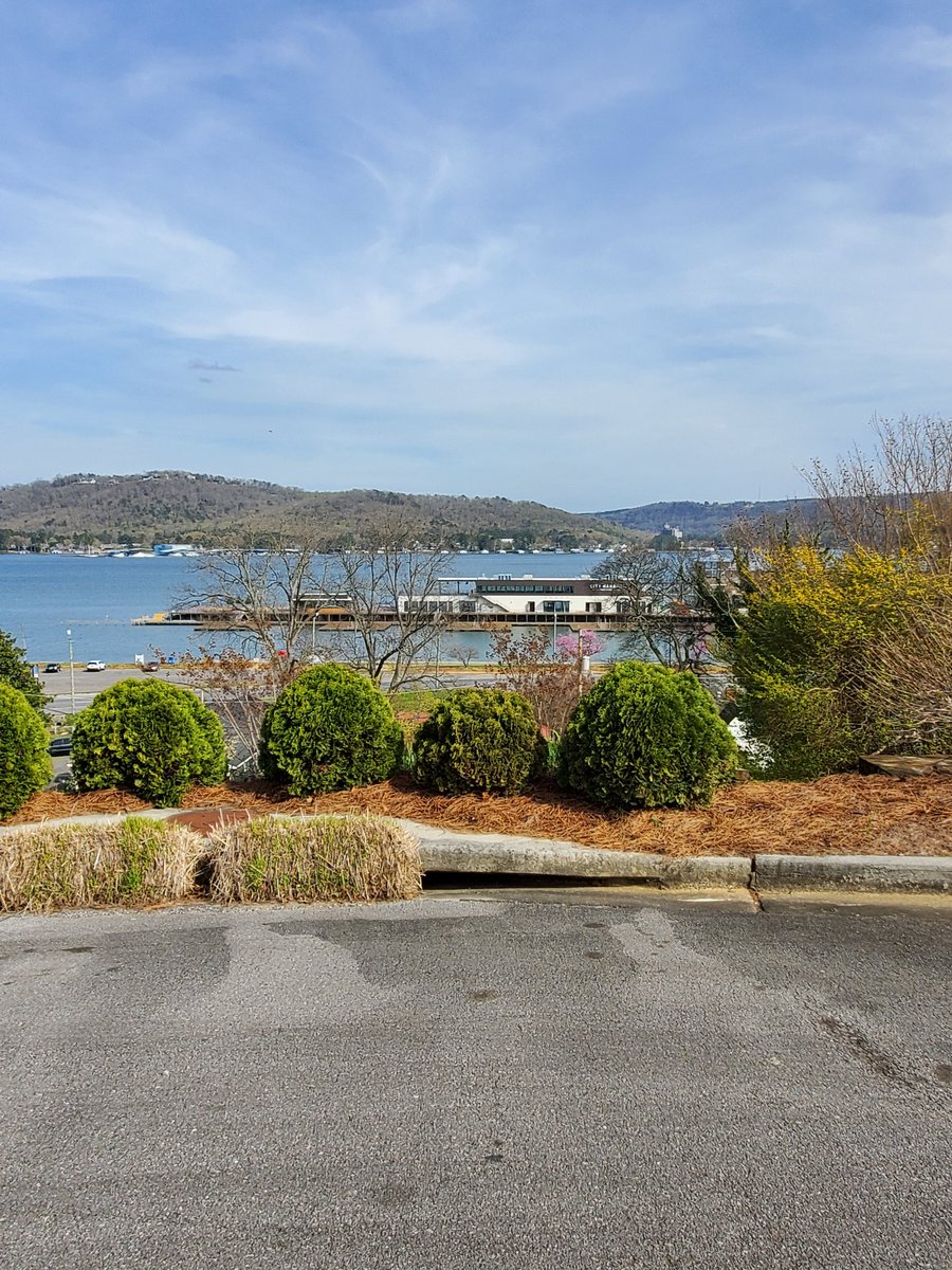 Juliermiles tweet media