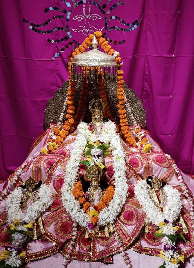 Sanjay_Puri08's tweet photo. जय जय श्रीराम 🚩🚩🚩

मन में हो राम घर घर में राम,
यदि मन से स्मरण करो तो है
कण कण में राम! 

श्रीरामनवमी की हार्दिक शुभकामनाएँ

#RamaNavami https://t.co/lZi4Dr2y28 https://t.co/krME9Bw4Sp