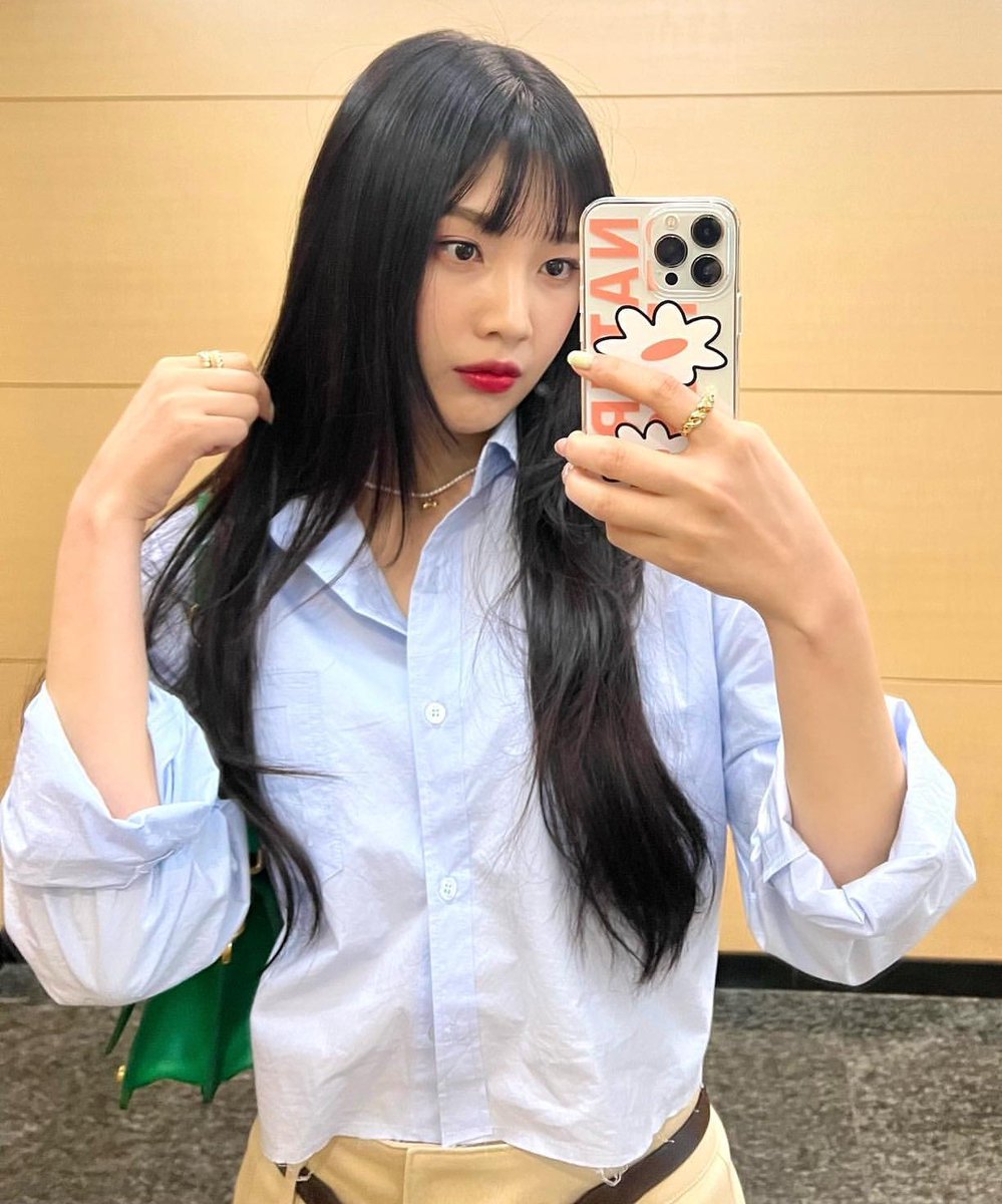 Iovemiso's tweet photo. two girls actually called me https://t.co/lNNqVteRHN