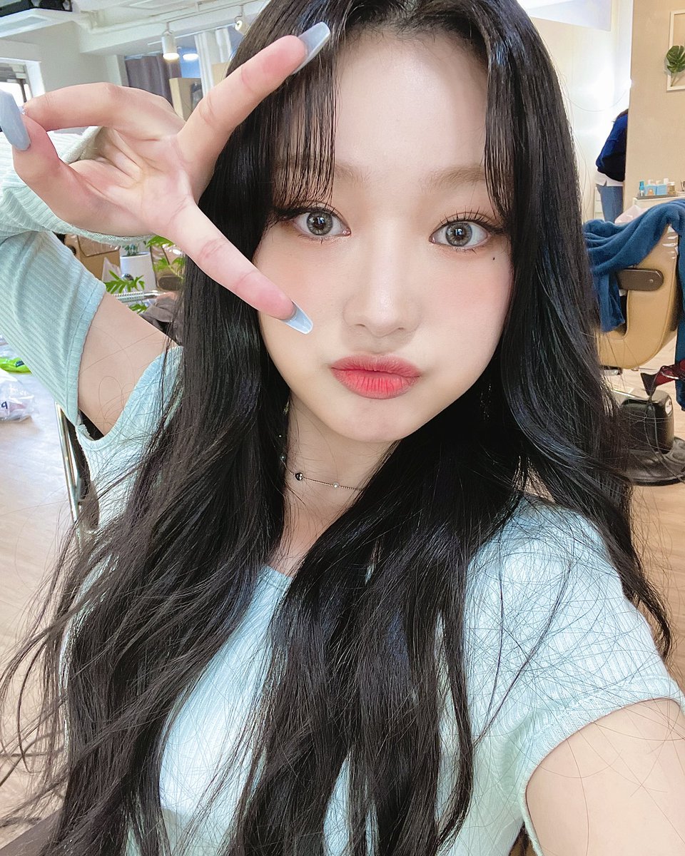 Iovemiso's tweet photo. that's it for today ms. jeon jimin and park sooyoung https://t.co/4qMH6HMf9w