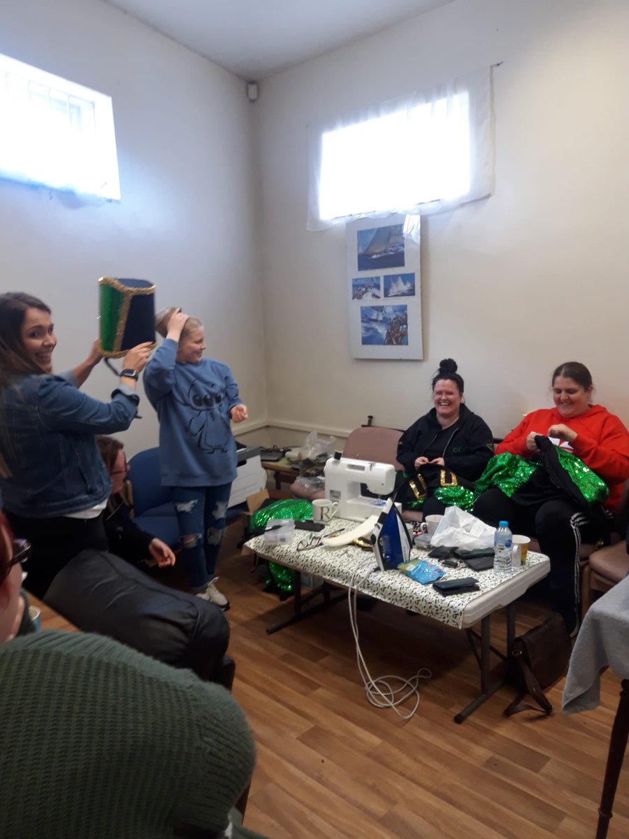 ThePlacedn12's tweet photo. Here are members of the ‘sewing’ group from CCC (Conisbrough Castle Cavaliers) utilising our Creative Wellbeing room as part of ‘The Place You Love’ project!

Thanks to @TNLComFund #AwardsForAll for ongoing support 

#doncasterisgreat #southyorkshire #community #ilovedn https://t.co/XzqCT2vXnF