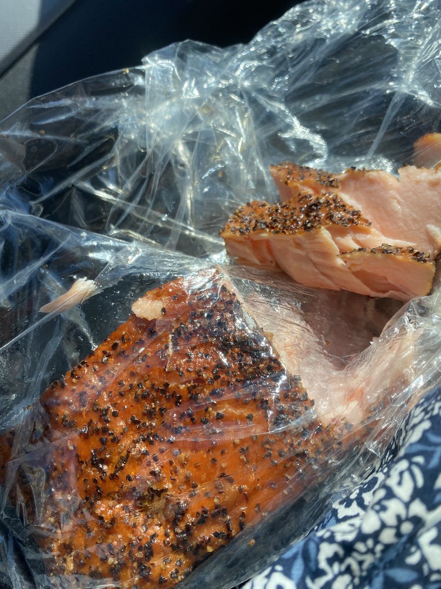 janet_moser's tweet photo. When out for a sunny spring drive along the Fundy, what do you snack on? Why phenomenal smoked salmon 🍣 from Misty Harbour Seafood of course 😎 #fancysnacks https://t.co/aL0CyMTQbI