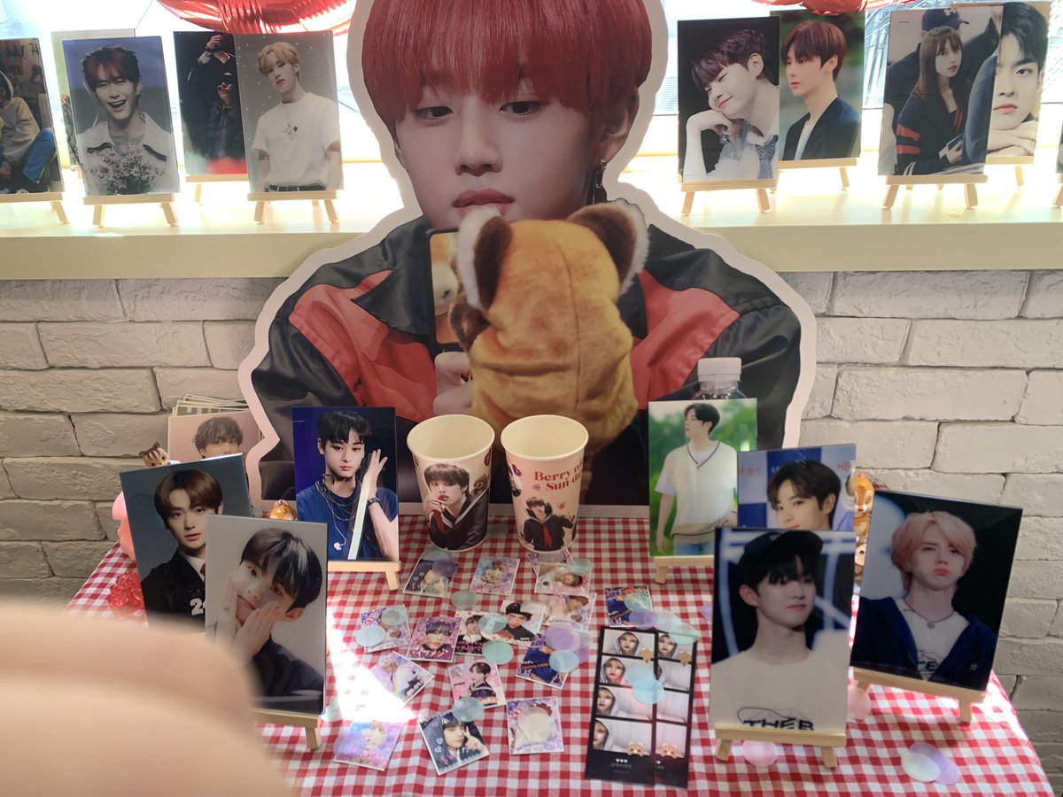 🍒𝑩𝒆𝒓𝒓𝒚 𝑵𝒊𝒄𝒆 𝑺𝑼𝑵-𝑫𝑨𝒀

📍카페 쌔임쌔임
카페가 너무 귀욤귀욤했어용💗
컵홀더 디자인이 애기강아지같이 너무 귀여워서 홀려서 갔던것 같아용…

#베리나이스_선우데이