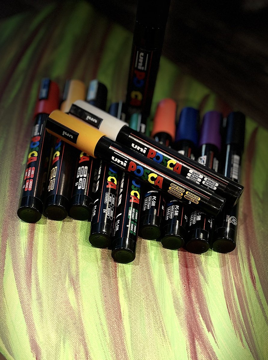 hombreave17's tweet photo. Got me some @poscauk pens. Can’t wait to try them. Decisions as to what to draw and what on 👀  any suggestions drop them ⬇️ #nftcommunity #nfts #WomenInNFTs #poscauk https://t.co/9TPOd7pabx