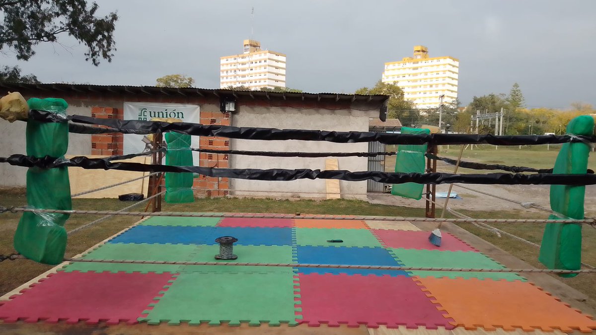 diegofrancu's tweet photo. #SabadoDeBox
#Hoy en nuestro predio 17 de octubre de la @uf_oficial en #VillaElisa realizamos una exhibición de boxeo abierto a todos los compañeros y compañeras que les guste el deporte amateur.
El deporte es inclusión, el deporte es competencia sana. https://t.co/C98ZHUM1TC