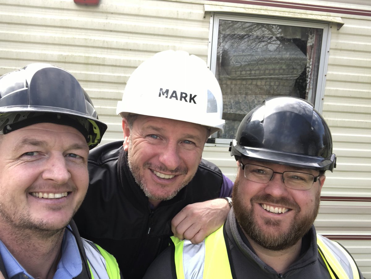 ilesy4's tweet photo. @MrNickKnowles @DIYSOS Plymouth #DIYSOS great couple of days https://t.co/oq7MVsRZmD