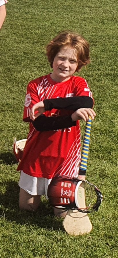 DurlasOgGAA's tweet photo. Another great mornings hurling against @nenagheireog this morning in McDonagh Park for our U11s. Special mention young Aram Vinkovsky who recently moved to town with his family from Ukraine and togged out today and gave his all for the Red &amp; White of @DurlasOgGAA. https://t.co/lqa6gu1qBd