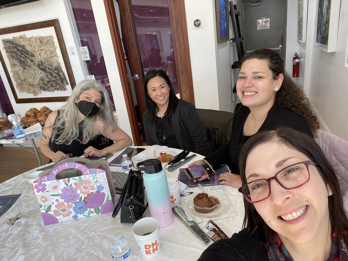 debbyjean's tweet photo. Getting REAL at #SexAfterCancer with bosses @colon_survivor Candace Henley and @GlennGlenngavin Joann Glenn at the @GalleryGuichard representing @UICancerCenter! https://t.co/wo1wnn5u6O