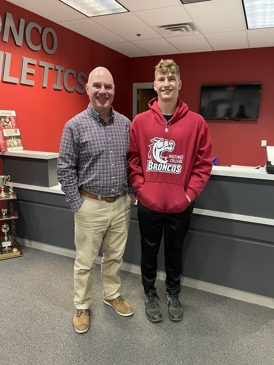 Thanks @HCBroncoFball for the official visit and great hospitality, can’t wait to be apart of this team and play in the next season. @godalwayzfam1st <a href="/GametimeRC/">Gametime Recruiting & Consulting</a> <a href="/Coach_Dub1977/">Coach Derek Weissenberger</a> <a href="/coach_GKelly/">George Kelly</a> <a href="/SOAZFootball/">Southern Arizona Football</a> <a href="/JavierJMorales/">Javier Morales</a> <a href="/HastingsCollege/">Hastings College</a>