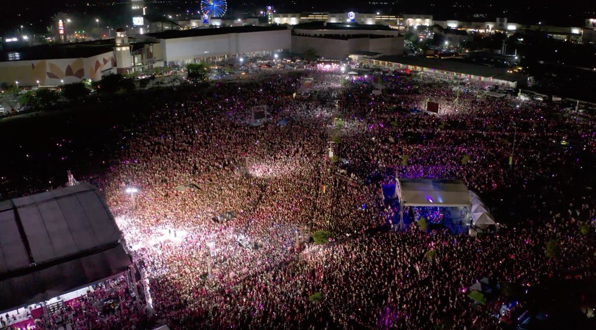 oslecjunior's tweet photo. Thank you Pampanga for reminding all of us that POWER BELONGS TO THE PEOPLE, NOT POLITICIANS. Mabuhay kayo!

#LandslideMinusOne #PampangaIsPink #KabaLENIKIKO https://t.co/IWoJjN7hyp