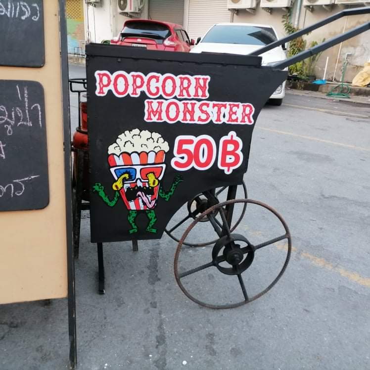 NonlenBeen's tweet photo. For owners of NFT. Pop Ghost can receive 1 cup of free popcorn per day during Songkran Festival at Landinlanrinsura shop, Chatuchak. Bangkok, Thailand  #NFT #NFTCommmunity #nftthailand #nftthai https://t.co/XzhCVbsgHy