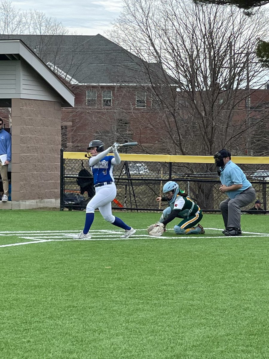 RhodePremier's tweet photo. Another teammate face-off!  Love seeing all these awesome Thunder athletes compete. @GoodspeedMorgan @ruby_wilson2022 @GraceLawton13 @ashlyn_cassetty https://t.co/wU6lTJhw4S