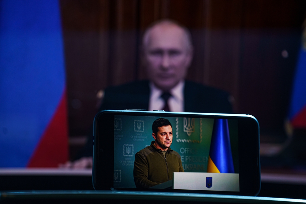 FAntonioli's tweet photo. #UcrainaRussia Le personalità di #Putin e #Zelensky nella guerra che sta cambiando gli assetti geopolitici @mminakov su @mondo_economico @CentroEinaudi @BeppeRusso_ @straneuropa @AttilioGeroni https://t.co/ZLv1IU2NVW https://t.co/fhvmjLbLPP