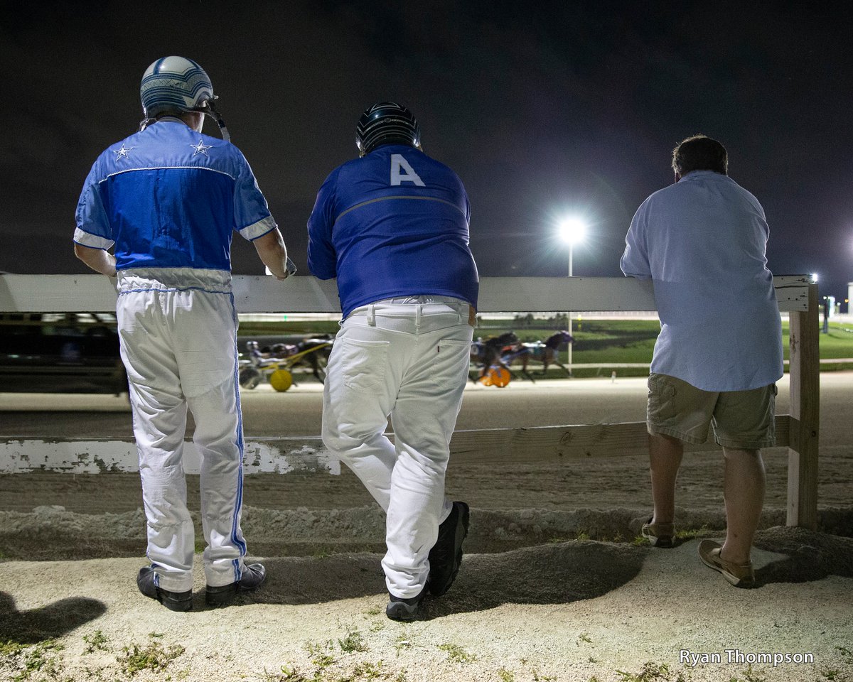 RyanFromChicago's tweet photo. The "Battle of the Big Mouths" match race between @gabe_prewitt and @AnnouncerPete April 4th @IsleRacingPP. #SendItInDerby https://t.co/8BSnkjxnGC