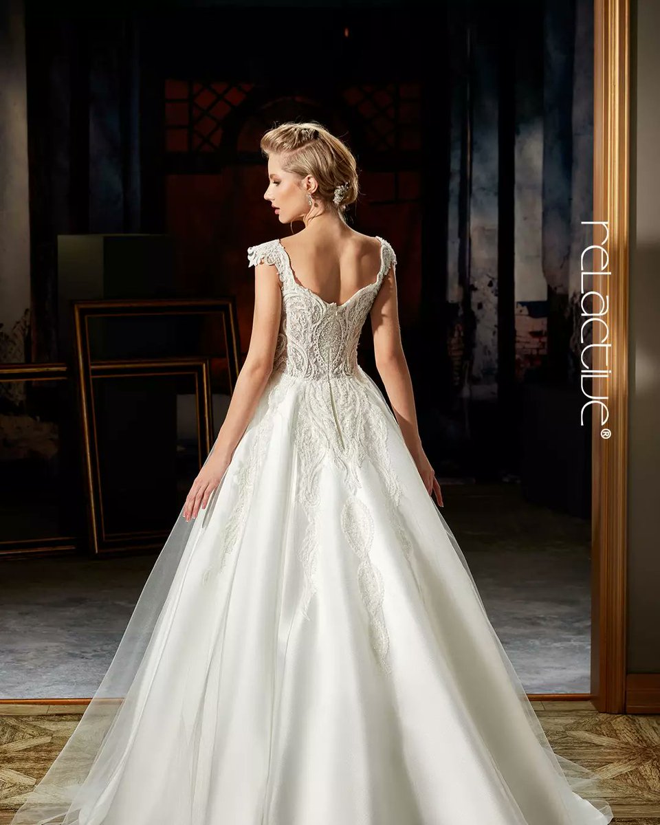 Detayların zarafeti.

📌 Ürün Kodu: 1409

#relactive #gelinlik #gelin #gelinlikmodeller #düğün #wedding #bridal #bride #relactivebrides #star #yıldız