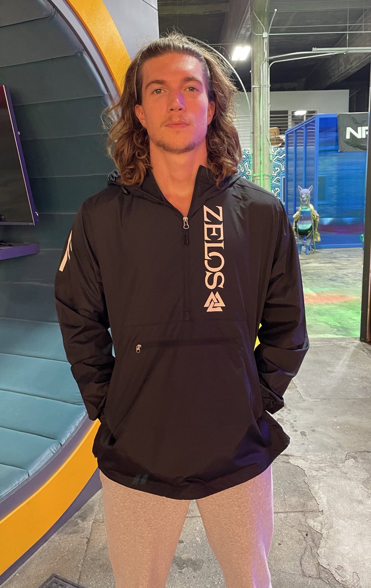 EsportsCloset tweet media