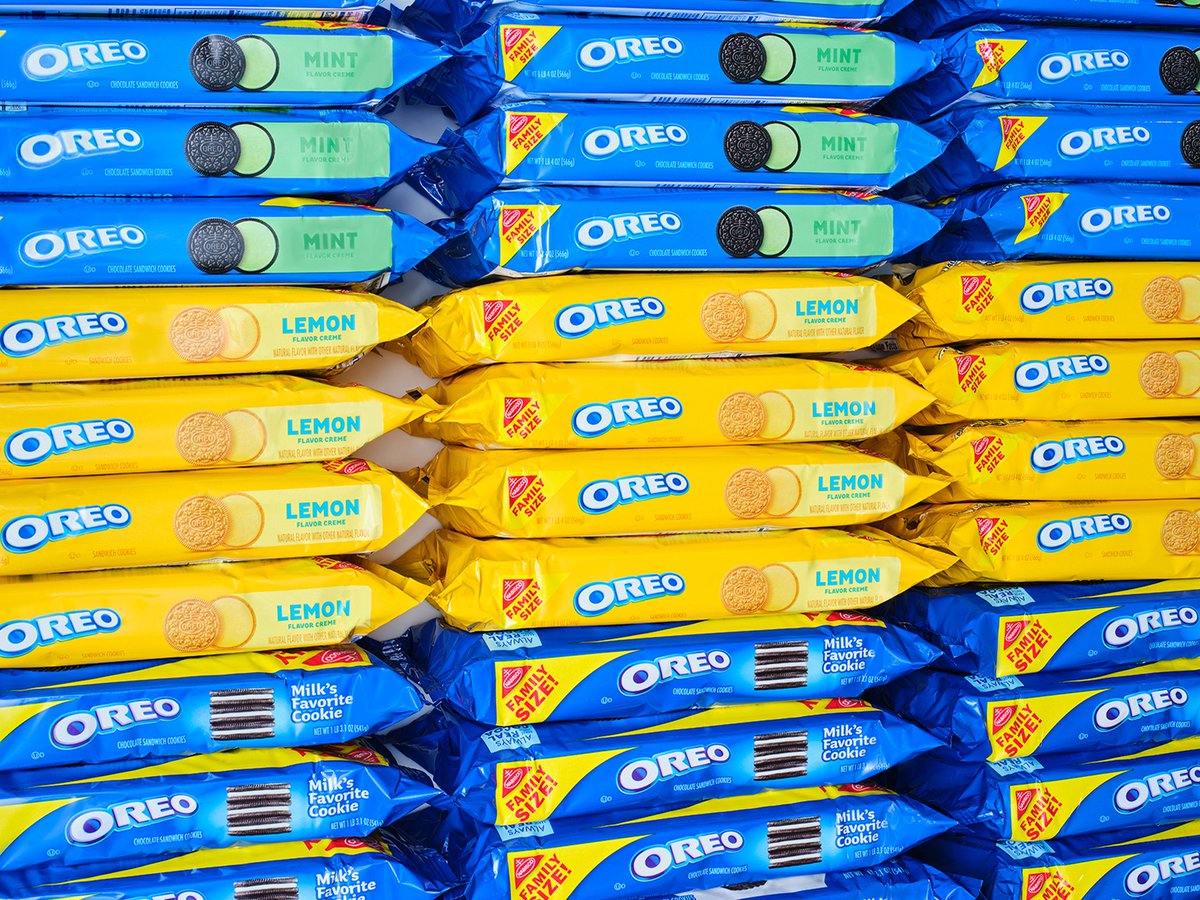 Oreo's tweet photo. You can only choose one flavor for the rest of your life. Which are you choosing? 👀 https://t.co/RQhzMZPNQW