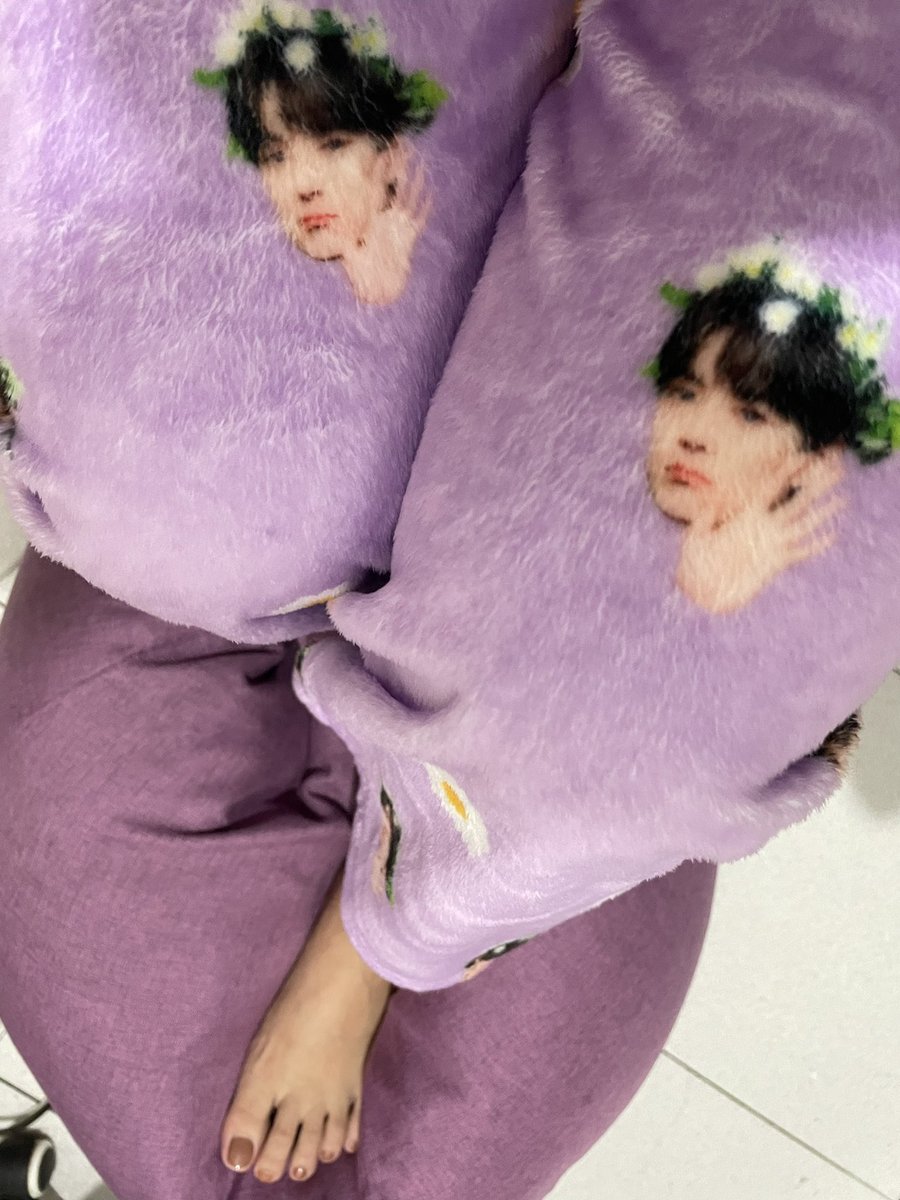 theaqqaeru's tweet photo. purple minhyuk pajama hahahaha https://t.co/bXo4ZUCGx4