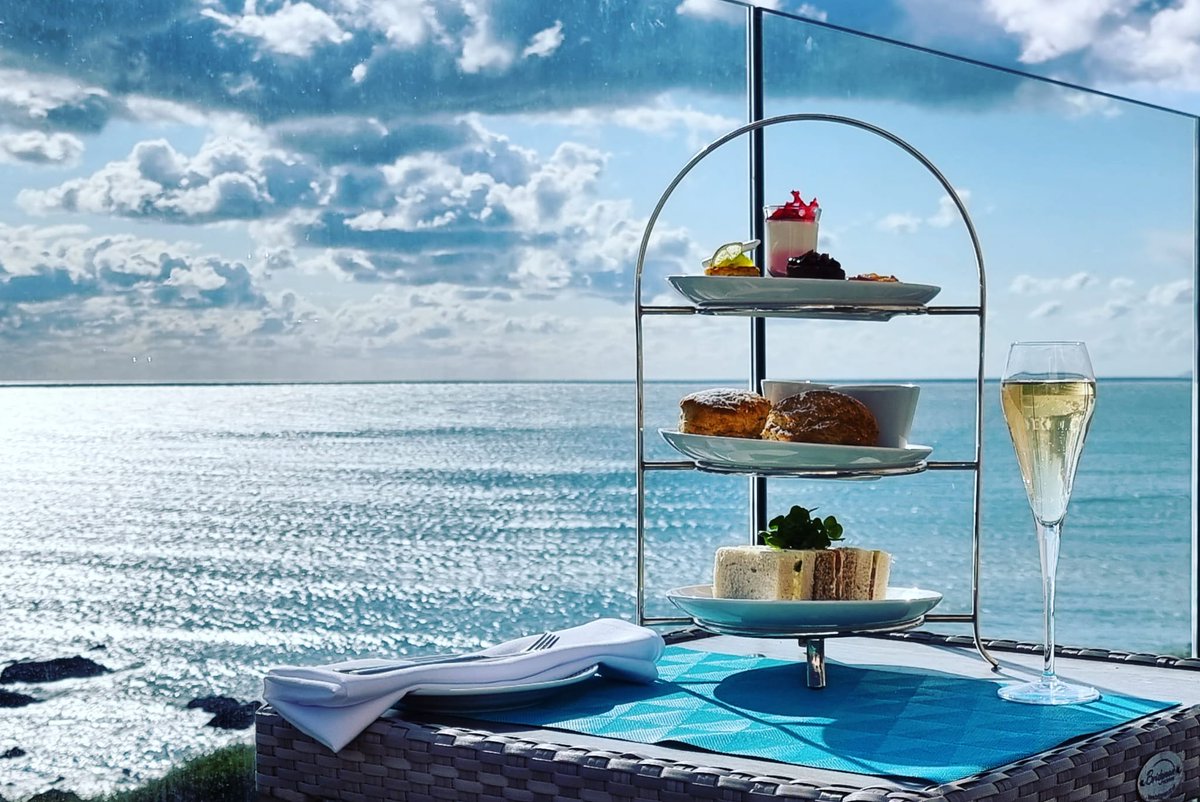 WatersmeetHotel's tweet photo. Brighter weather, means al fresco service is back! We look forward to your visit! #terrace #seaview #alfresco #devoncoast #coastallocation #sea #blueskies #drappierchampagne #afternoontea https://t.co/3fBdz8GwkF