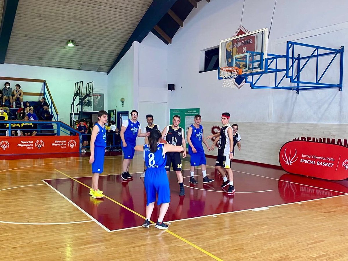 Il concentramento del centro-sud dello Special Basket ha dato spettacolo a Roma con 12 squadre dal Lazio, dalla Toscana, dalla Puglia, dall’Abruzzo e dalla Calabria.   #specialbasket #playunified #unifiedsports <a href="/RegioneLazio/">Regione Lazio</a> #progettoinsiemeunitisipuò