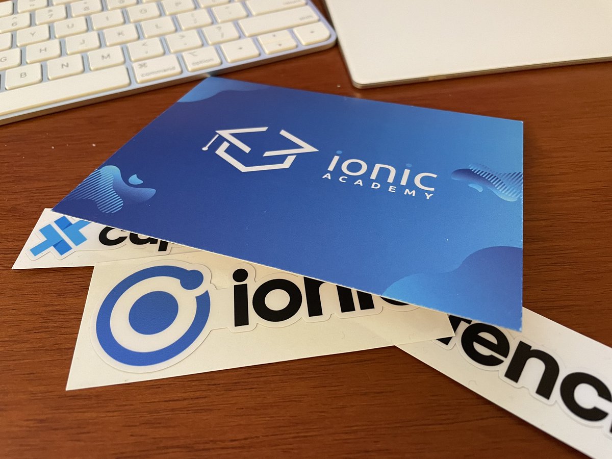 davidgeller's tweet photo. What an awesome and thoughtful gesture - received a thank you note from @schlimmson for being a member of his #ionicacademy - which just turned 5! #ionicframework https://t.co/rXGkmFCqUs