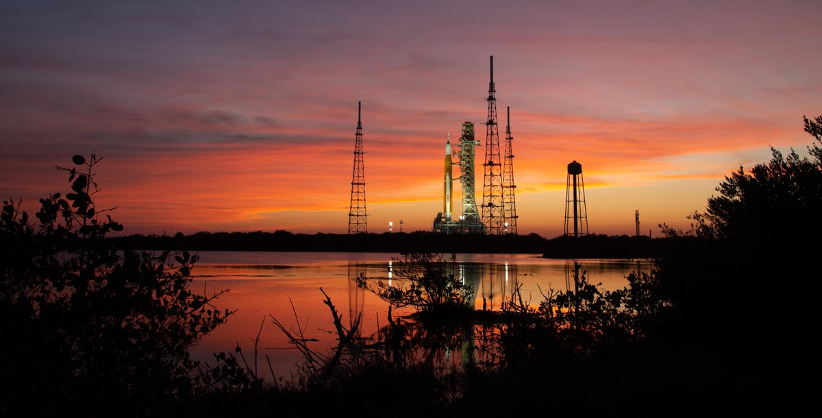 NASA's tweet photo. #Artemis I Moon mission update: @NASAKennedy will conduct a modified “wet dress rehearsal” in preparation for launch with tanking operations no earlier than April 14. @NASA_SLS and @NASA_Orion will then return to the Vehicle Assembly Building: https://t.co/htuT1epd40 https://t.co/LzCGeycESy