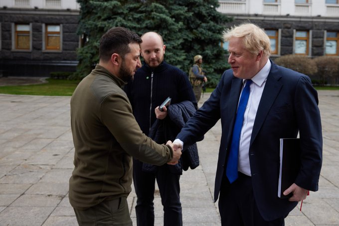 Prime Minister Boris Johnson with President Zelenskyy of Ukraine