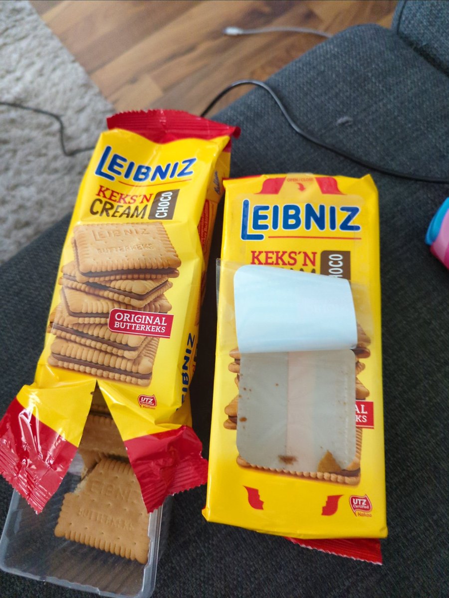 #LeibnizKeks ist das links Sparmaßnahme oder Fehler in der Produktion? 

Auf der Packung steht noch "wiederverschließbar"