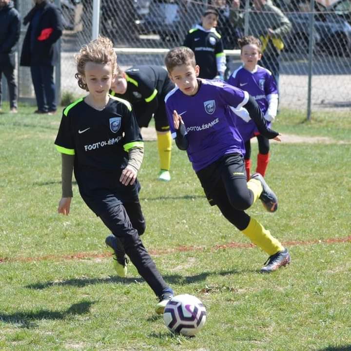 BrigitHenriques's tweet photo. « FOOT ‘OLERANCE », une belle initiative de terrain  @AudeDistrict #mixitésociale #mixitédesgenres , 16 équipes  mélangées avec les U10-U11  de clubs différents! Bravo @EmmaContreras et ts les bénévoles 👏👏 @FranceOlympique https://t.co/wWLhKvIfoD