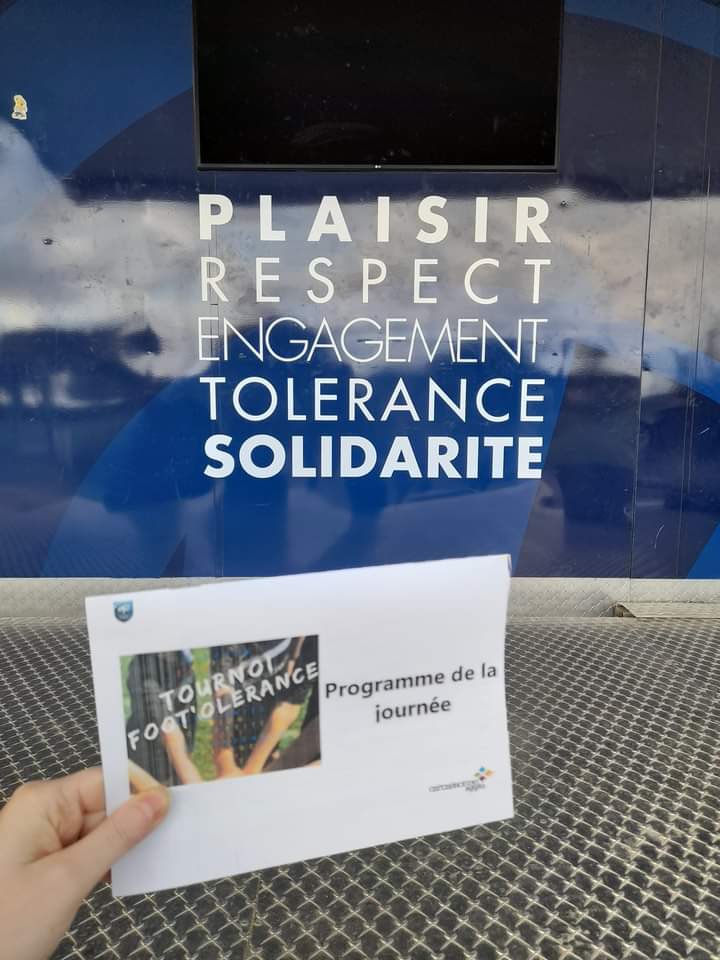 BrigitHenriques's tweet photo. « FOOT ‘OLERANCE », une belle initiative de terrain  @AudeDistrict #mixitésociale #mixitédesgenres , 16 équipes  mélangées avec les U10-U11  de clubs différents! Bravo @EmmaContreras et ts les bénévoles 👏👏 @FranceOlympique https://t.co/wWLhKvIfoD