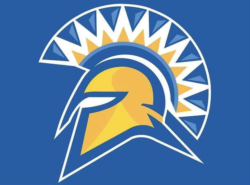 DelontayW1's tweet photo. After a great conversation with @TheNewEScott and @CoachVMAKASI I’m blessed to say I just received my 1st D1 offer so San Jose state University!🔵🟡#GoSpartans @TeamMakasi @GregBiggins @BrandonHuffman https://t.co/HETu6cBHXO