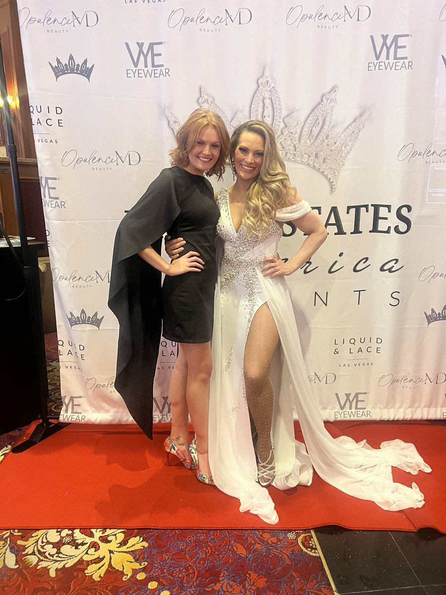 Feeling very grateful today for the sisters and memories I have gained from competing! 
•
Happy International Pageant Day to the best 15 years that has happened to me!
•
#misszion #missutah #internationalpageantday