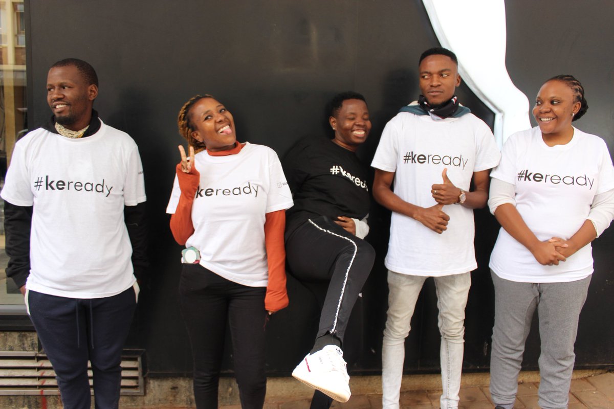 OlivierNathacia's tweet photo. I love working with the young people in SA. What a great Saturday that was well spent with Activators. They all got vaccinated - Now they're encouraging the youth that hasn't vaccinated to vaccinate to protect yourself. Join the movement
#KeReady vaxx
#Keready2flex https://t.co/NaiAGPFuk2