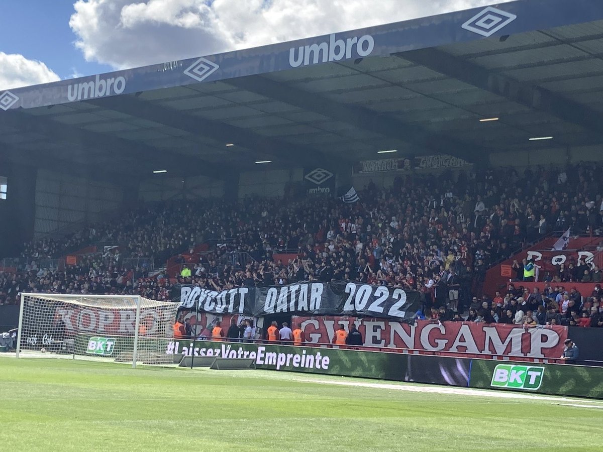 Ultras France tweet media