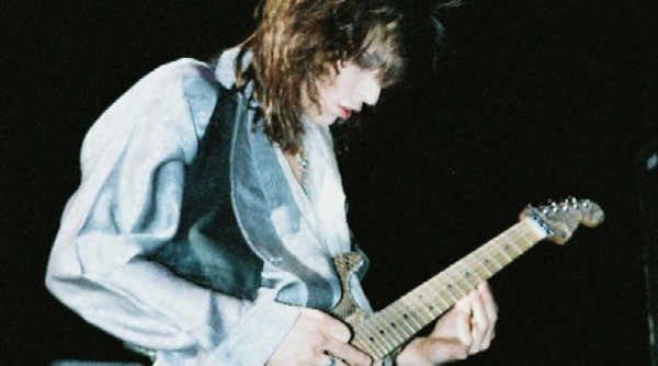 Happy Birthday Warren DeMartini (59) April 10th, 1963.  