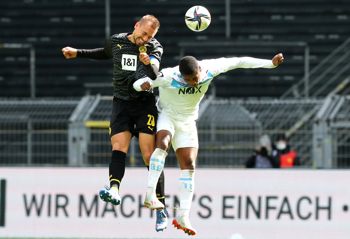 schwatzgelbde's tweet photo. Einmal nicht richtig aufgepasst und schon 0:1 verloren. So ging es heute der #BVBU23 in einer zerfahrenen Partie im #Westfalenstadion gegen #ViktoriaBerlin. Hier sind unsere 📸 zu #BVBBLN. #BVB #BVBII #BVBIIBLN #BVBU23BLN https://t.co/p2gLlpN1nP