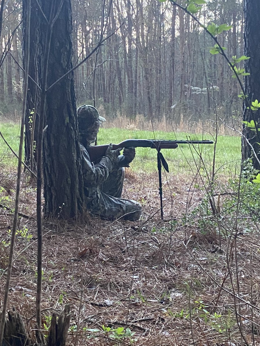 markcash25's tweet photo. What an awesome hunt this morning with Vade!! Lane &amp; Vade have hunted hard this week, even in a hail storm one morning. Hunting public land has been rough this year but it all came together this morning. Only wish Lane could have been with us. #cantstoptheflop2022 #gobblegobble https://t.co/N7xkcN4tgP