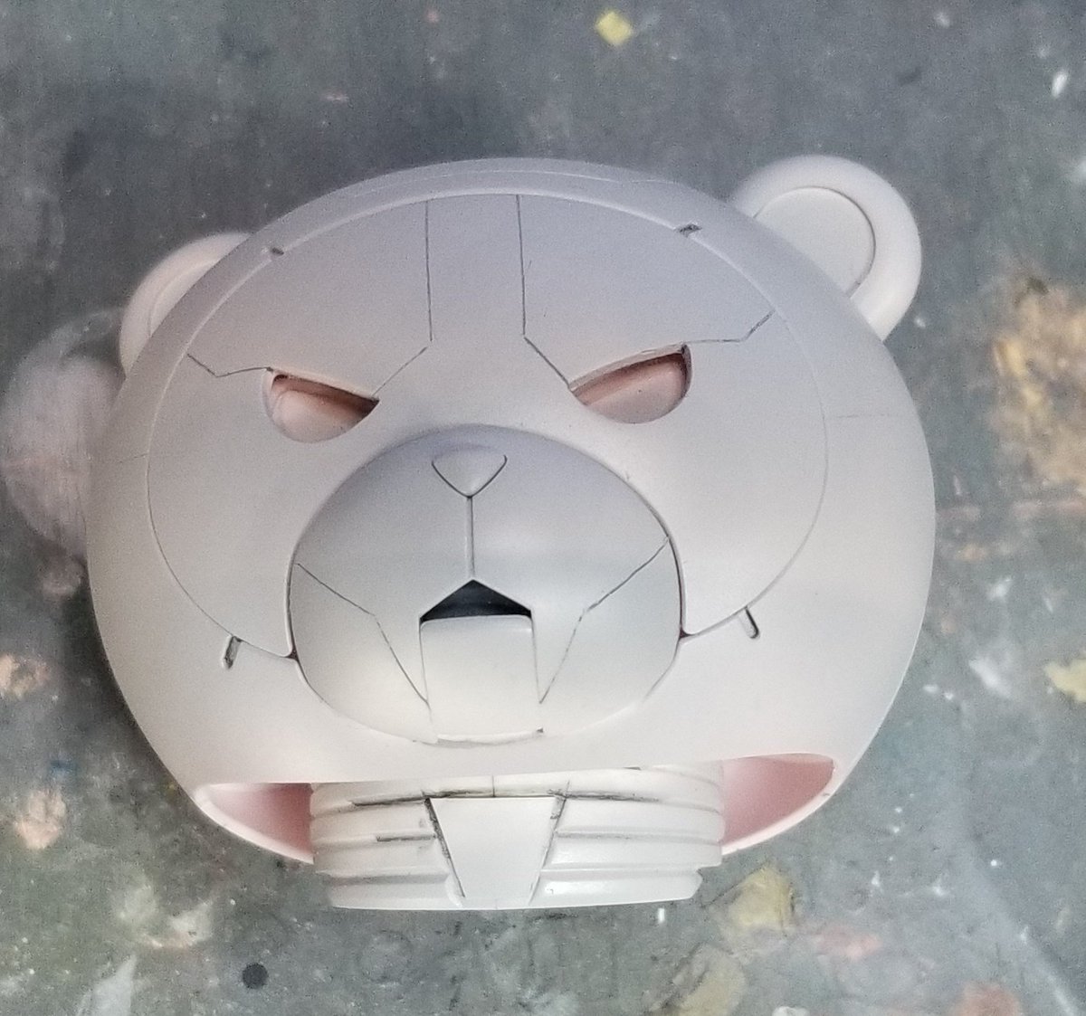WJexter's tweet photo. #highgrade #beargguy #ironman custom WIP scribed lines, hollowed out eyes and chest for LEDs. Added custom reactor on chest and customized neck area. 

#gundam #gunpla https://t.co/DtuklDyUZD