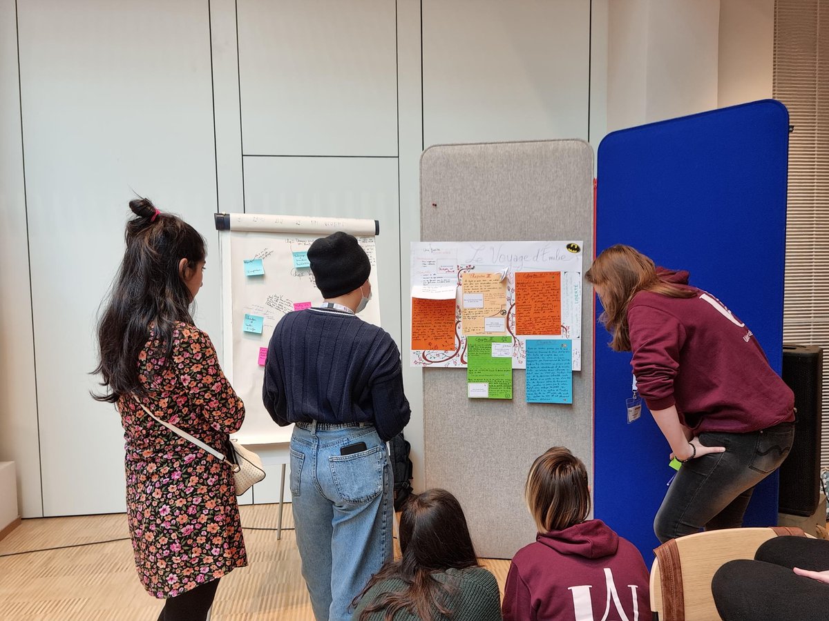 Onisep's tweet image. Fin journée de travail collaboratif @Univ_Paris #Onisep pour construire référentiel #compétences à s&apos;orienter au #lycée.Objectifs atteints :  créer le récit d&apos;un &quot;parcours d&apos;#orientation réussi&quot; et comment chaque compétence à s&apos;orienter est exprimée dans chaque récit @lpiparis_