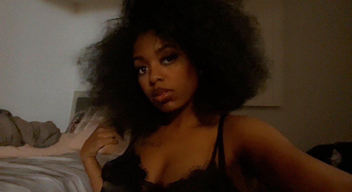 Monkey_D_Shion's tweet photo. When you embrace your natural hair 🤎 https://t.co/1oi1zAMbjy