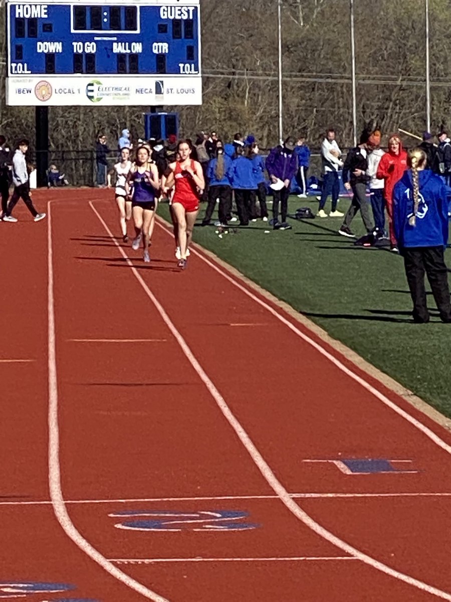 Beautiful day in JeffCo, MO to watch Daughter Katie run a spectacular 2d leg of the 4x800, picking up 4 spots & propelling the Eureka Wildcats to the Bronze! #RunKatieRun !