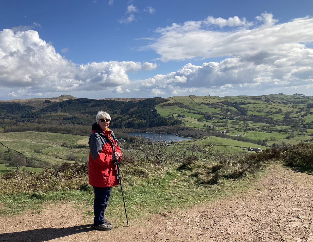 hselftax's tweet photo. Then this afternoon we walked up Tegg’s Nose and had a cup of coffee @teggsnosetea .
About another 11km so we are getting plenty of exercise.
#DIYBootcamp https://t.co/omWU4NQ6YH