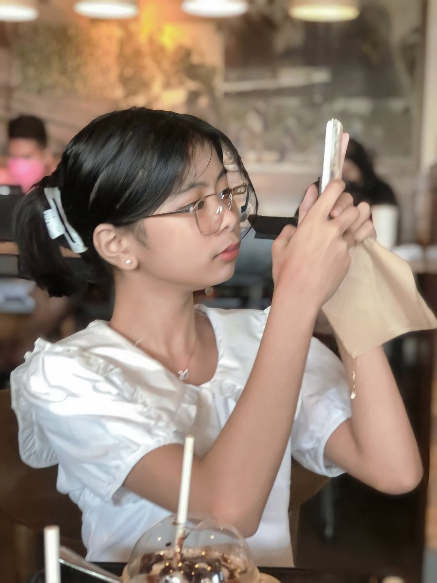 pethea_'s tweet photo. Doing hot girl things😉🤍 https://t.co/sXKqouIXth