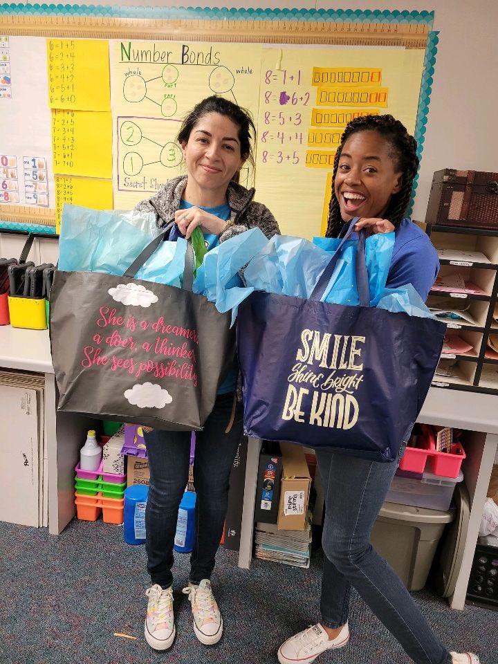 Magrill_AISD's tweet photo. How does it go? What do APs bring?Hustle & Heart! It’s what this duo brings to Magrill Primary on the daily! #APWeek #FridayVibes #PowerofPrimary #MustangMoments #WeAreMagrill🐴 #GreatnessEmerging🦋 https://t.co/Ceni8GrEFn