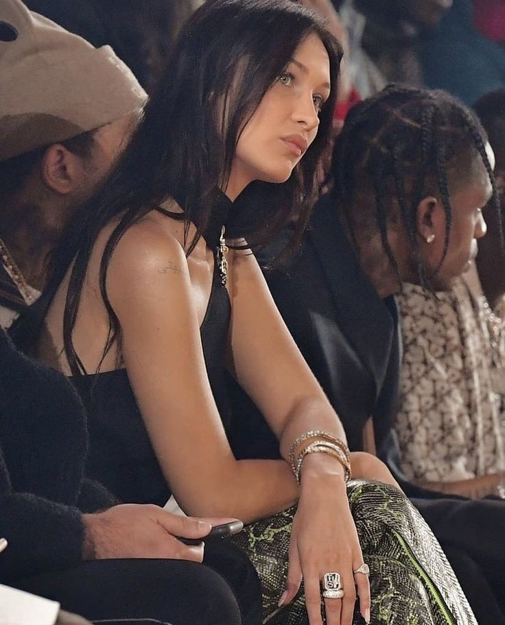 Bella Hadid Just Wore a Sultry Lace Bra Trend | Who What Wear