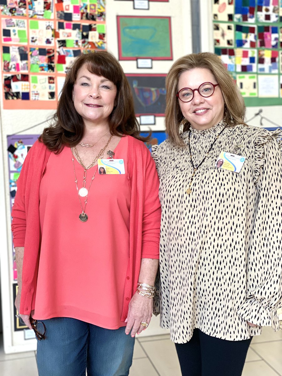 JMCSchools's tweet photo. Our district-wide consulting teachers for the Fine Arts have worked since October to plan today’s event at Old Hickory Mall. Thank you, Christy Hayes and Kristy White! 🌠 https://t.co/QVCaSY0zP2