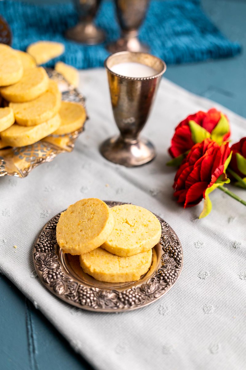 NowDelish's tweet photo. Looking to bake something sweet and crunchy with a hint of orange? Try my simple yet powerful slice to bake orange shortbread cookies recipe, a perfect match with a cup of tea or coffee.

Recipe Link: https://t.co/zIfojwojb4
#orangeshortbreadcookies #orangecookies https://t.co/X9rhSV4VJT