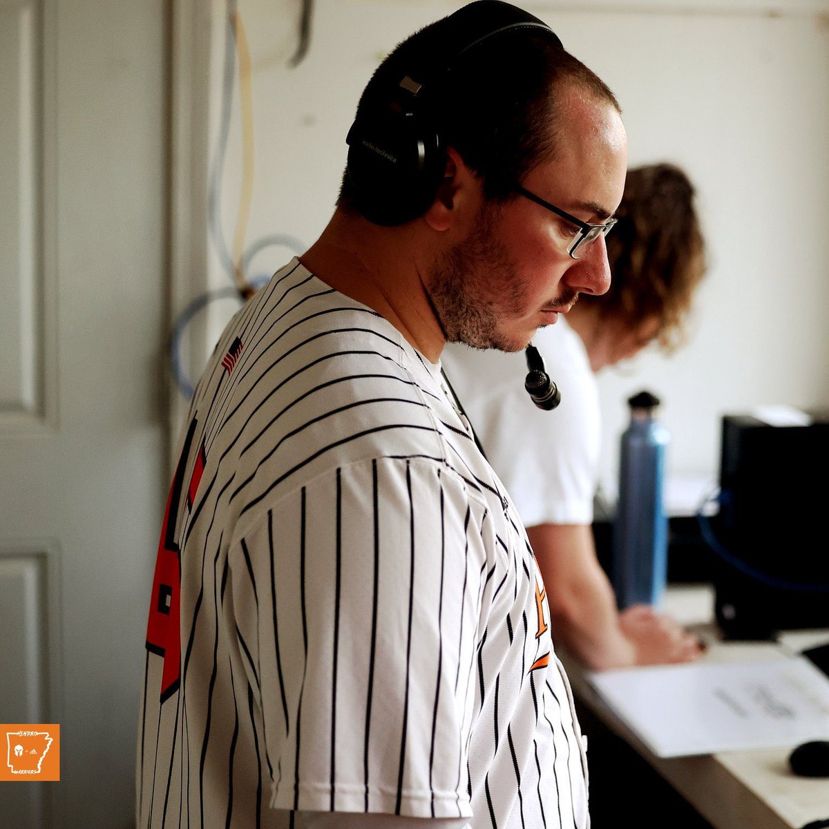 justamom48's tweet photo. Excited to hear that @CoachTeddie and @s7burks will be on the call today for @HendrixBaseball for their doubleheader today against Berry !! #SAA #RollDix 
📷 via @HendrixBaseball and Sandy Burks https://t.co/L3GxpeUC53