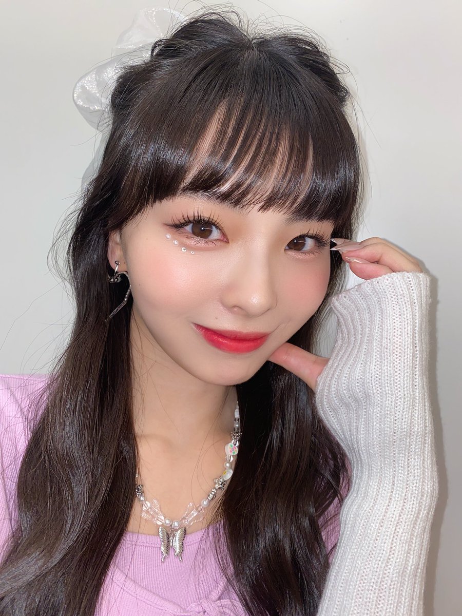 yurinagallery's tweet photo. no thoughts just her https://t.co/fyeinLXtv6