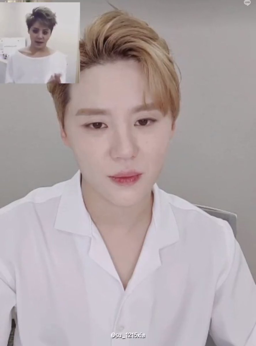 바순이 봐줄때                       본인 영상 볼때